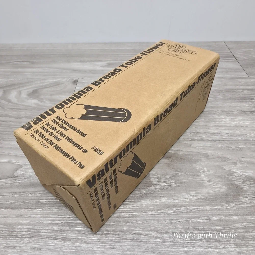 The Pampered Chef - Valtrompia Bread Tube - Flower #1550 Unused - Open Box
